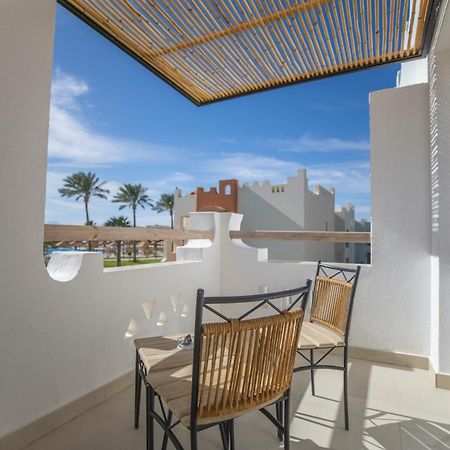 Sunrise Tucana Resort Grand Select Hurghada Quarto foto A balcony