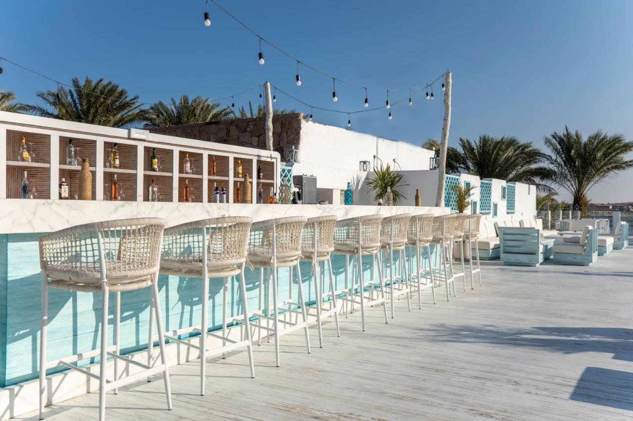 Sunrise Tucana Resort Grand Select Hurghada Exterior foto The bar at the Mykonos Sky Bar